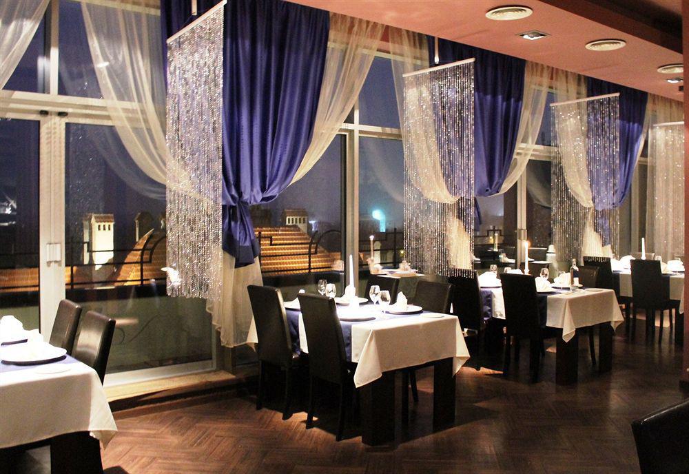 City Hotel Teater Riga Ngoại thất bức ảnh