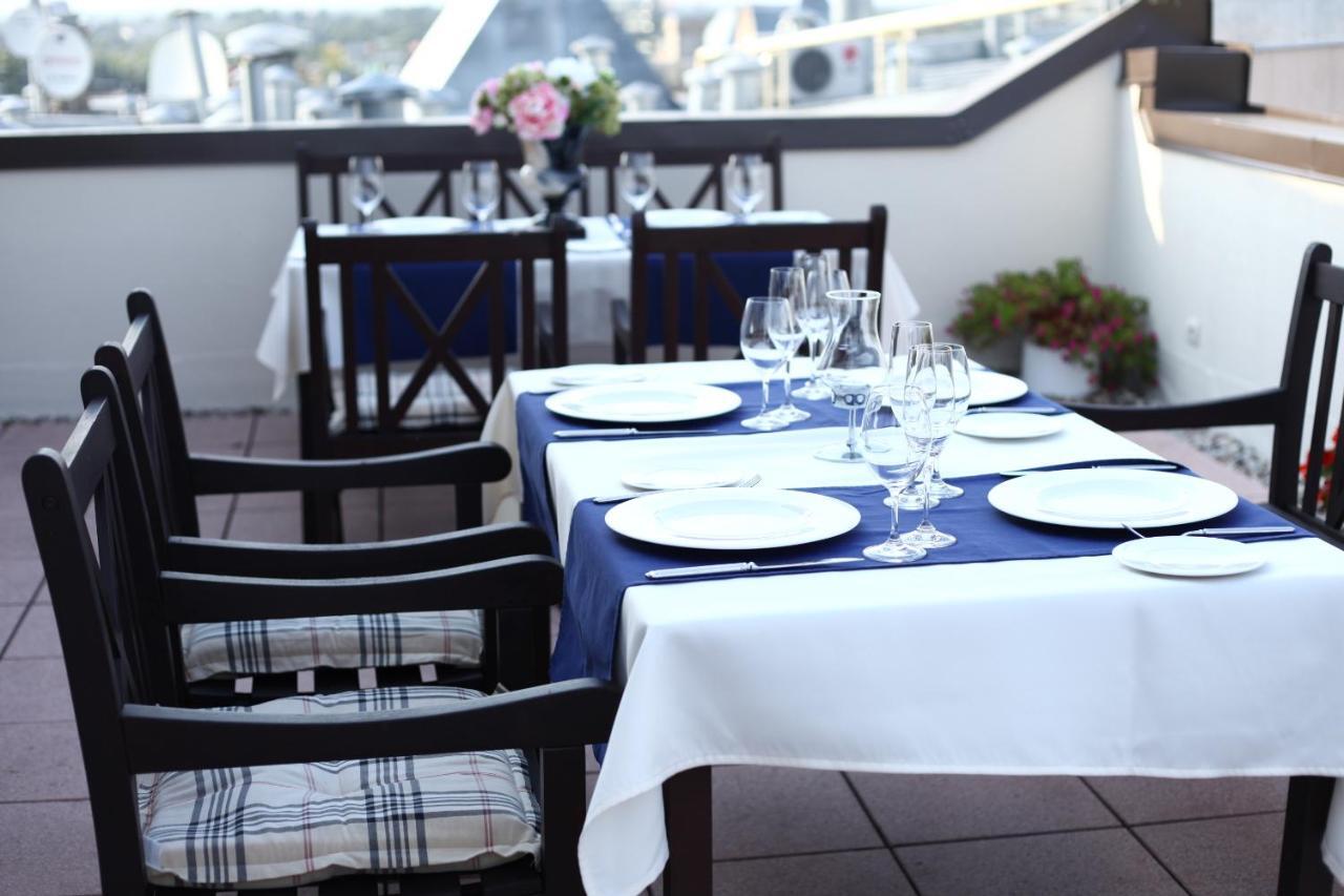 City Hotel Teater Riga Ngoại thất bức ảnh